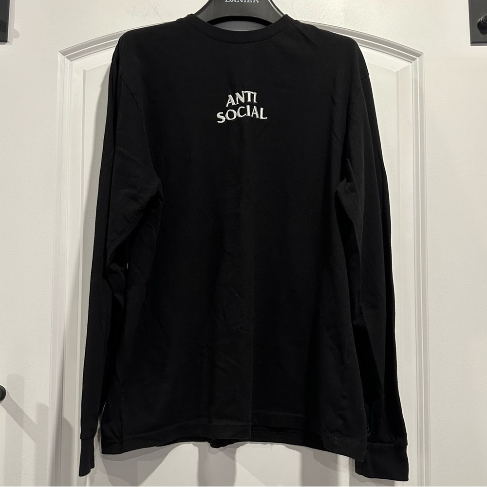 Eighty Eight Brand "Anti Social" black t shirt SZ. L